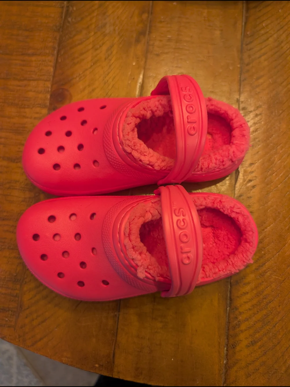 CROCS Kids Fleece-Lined Clogs in Bright Pink